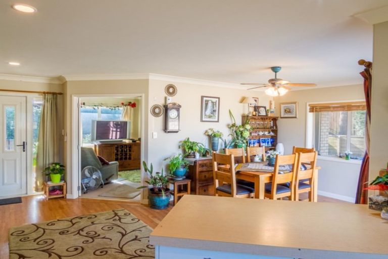 Photo of property in 16 Fishermans Drive, Coastlands, Whakatane, 3120