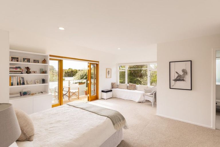 Photo of property in 40 Celia Street, Redcliffs, Christchurch, 8081