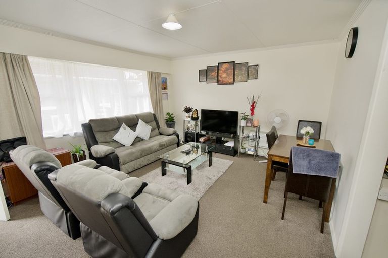 Photo of property in 451 Featherston Street, Palmerston North, 4414