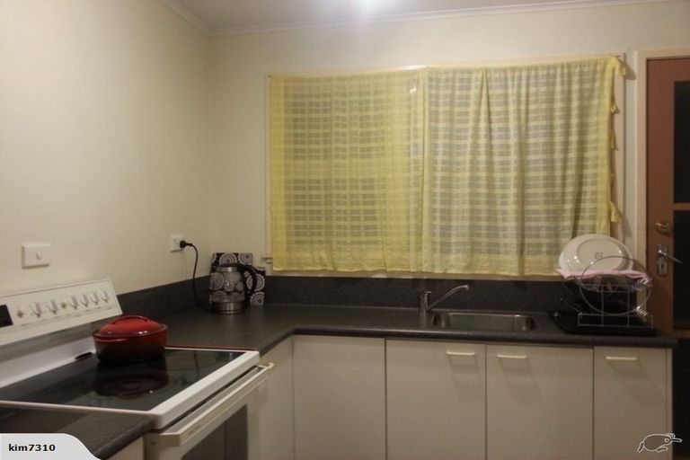 Photo of property in 3/240 Hurstmere Road, Takapuna, Auckland, 0622