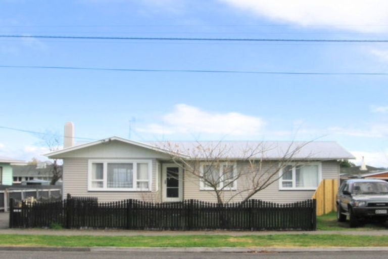 Photo of property in 143 Riverbend Road, Onekawa, Napier, 4110