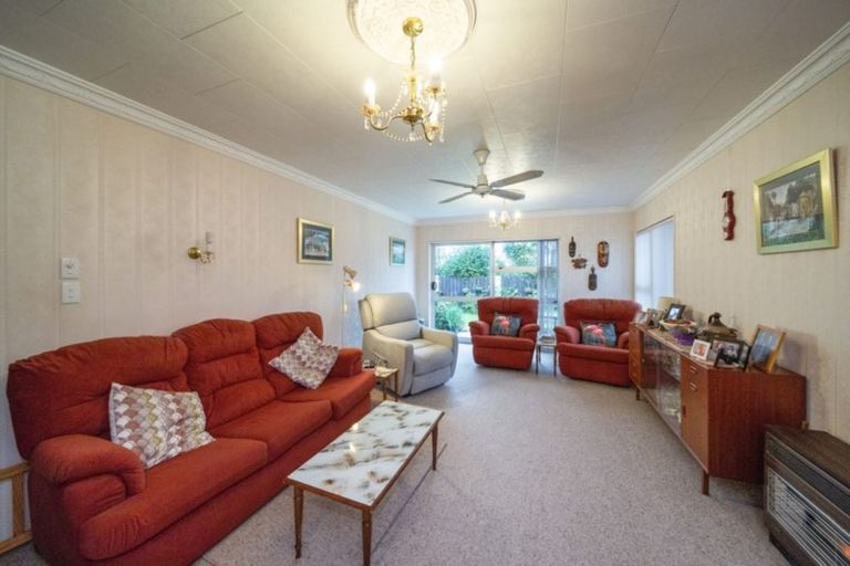 Photo of property in 1/10 Nursery Place, Westown, New Plymouth, 4310