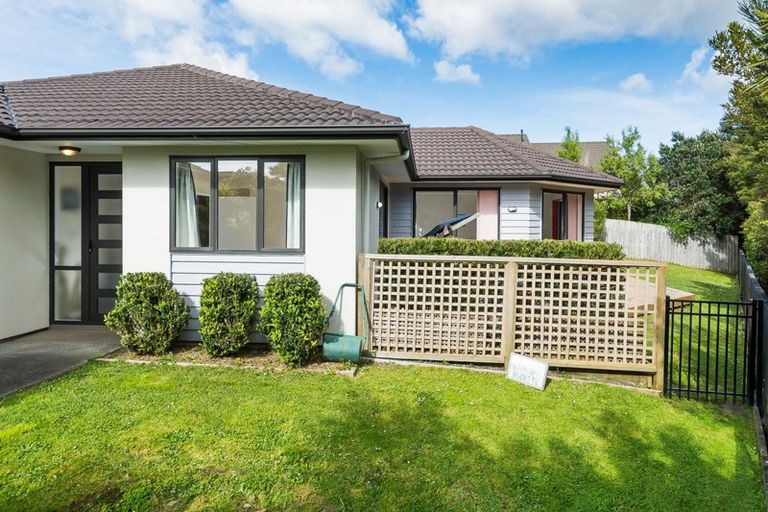 Photo of property in 7 Northbrook Close, Greenhithe, Auckland, 0632