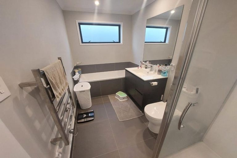 Photo of property in 22 Kauri Amber Road, Westgate, Auckland, 0614