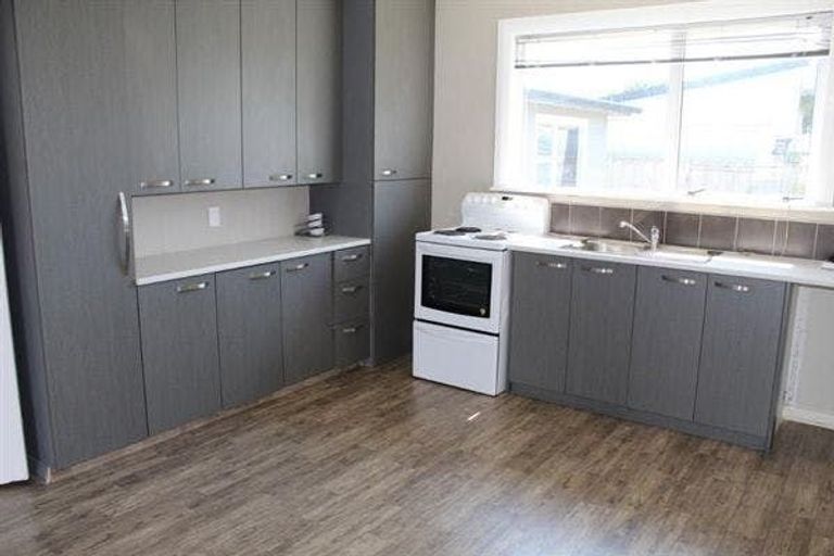 Photo of property in 25 Glasgow Street, Takaro, Palmerston North, 4412