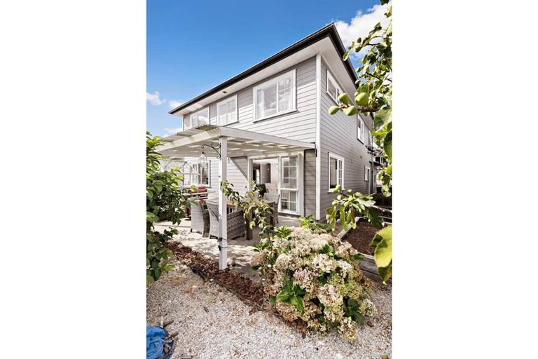 Photo of property in 416 West Coast Road, Glen Eden, Auckland, 0602