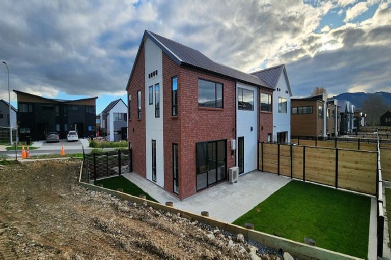 Photo of property in 2 Doug Jensen Street, Wallaceville, Upper Hutt, 5018