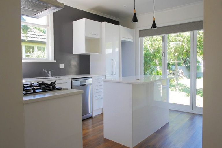 Photo of property in 24 Manchester Street, Takaro, Palmerston North, 4412