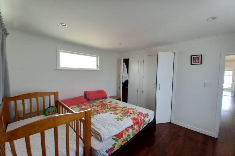 Photo of property in 20 Tamariki Avenue, Kelston, Auckland, 0602