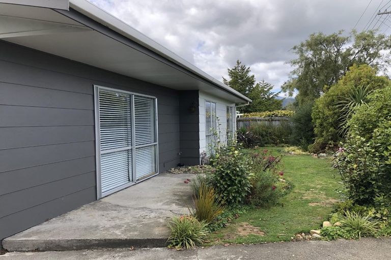 Photo of property in 645 Queen Street East, Levin, 5510