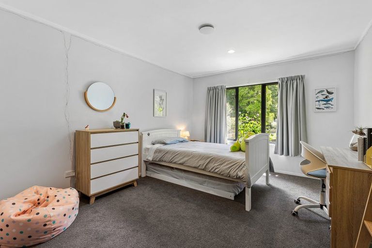 Photo of property in 20 Mccallum Drive, Sandspit, Warkworth, 0982