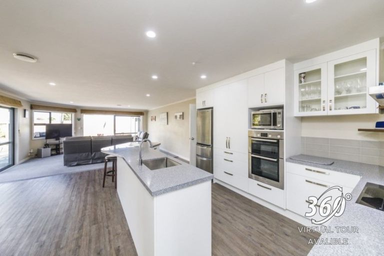 Photo of property in 4 Virginia Grove, Milson, Palmerston North, 4414