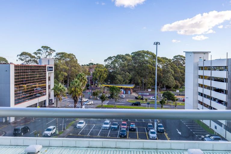 Photo of property in Proximity Apartments, 410/17 Osterley Way, Manukau, Auckland, 2104