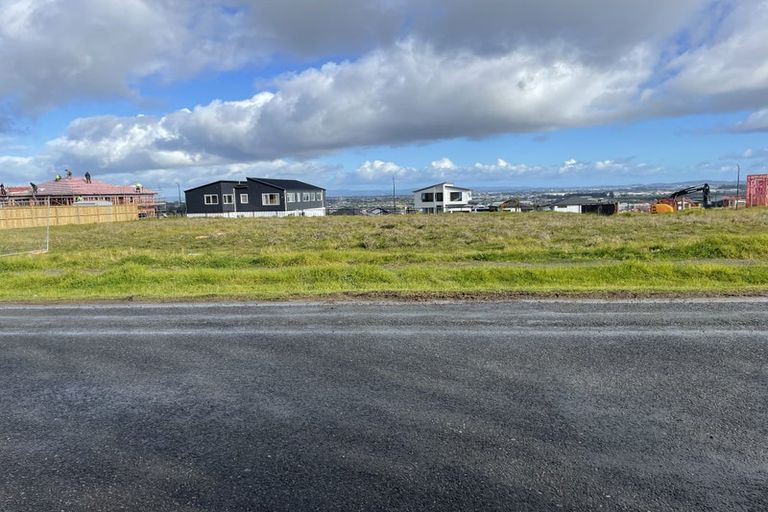 Photo of property in 15 Shepherds Lane, Flat Bush, Auckland, 2019