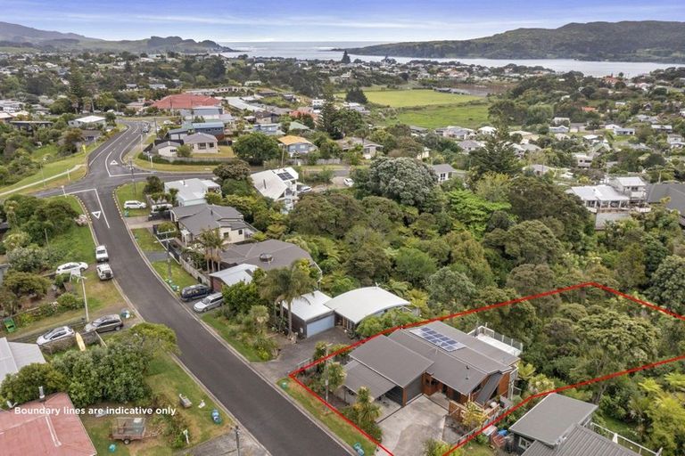 Photo of property in 8 Bay View Road, Raglan, 3225