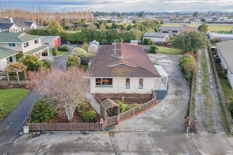 Photo of property in 120 Great North Road, Winton, 9720