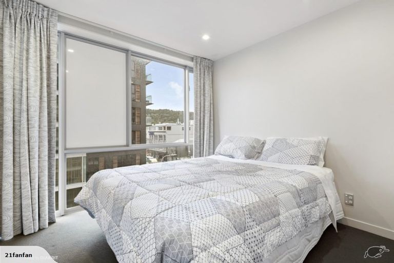 Photo of property in Monument Apartments, 4i/245 Wakefield Street, Te Aro, Wellington, 6011