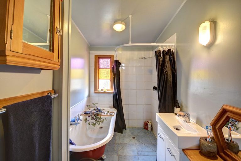 Photo of property in 68 Hall Road, Sawyers Bay, Port Chalmers, 9023