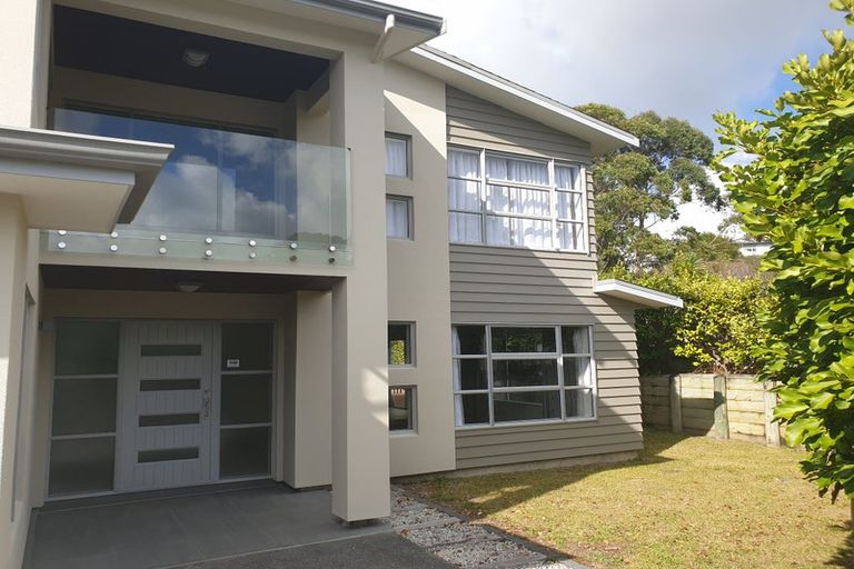 Photo of property in 36 Borneo Drive, Fairview Heights, Auckland, 0632