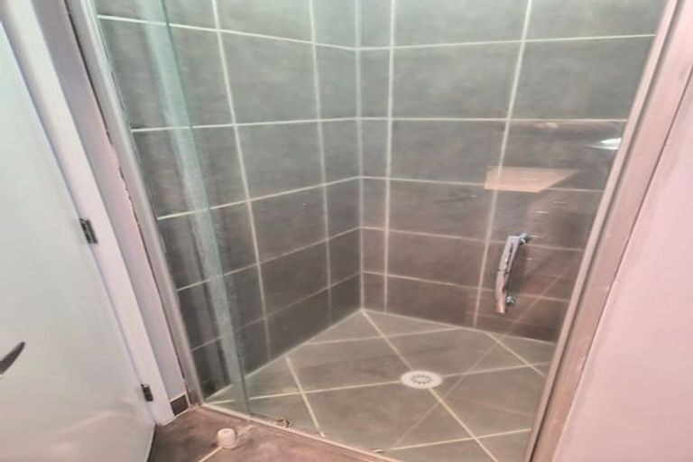 Photo of property in 11d Antalya Place, Manurewa, Auckland, 2102