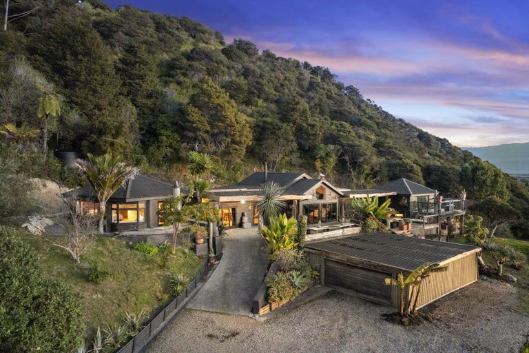 Photo of property in 141 Rocklands Road, Clifton, Takaka, 7183