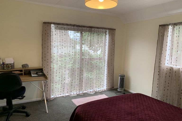 Photo of property in 4 Mchattie Lane, Clouston Park, Upper Hutt, 5018