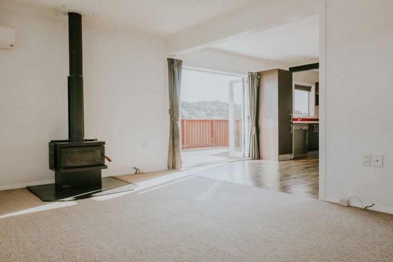 Photo of property in 12 Lincoln Street, Picton, 7220