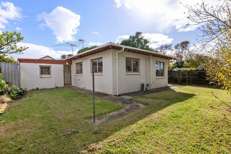 Photo of property in 2/146 Queen Street, Pukekohe, 2120