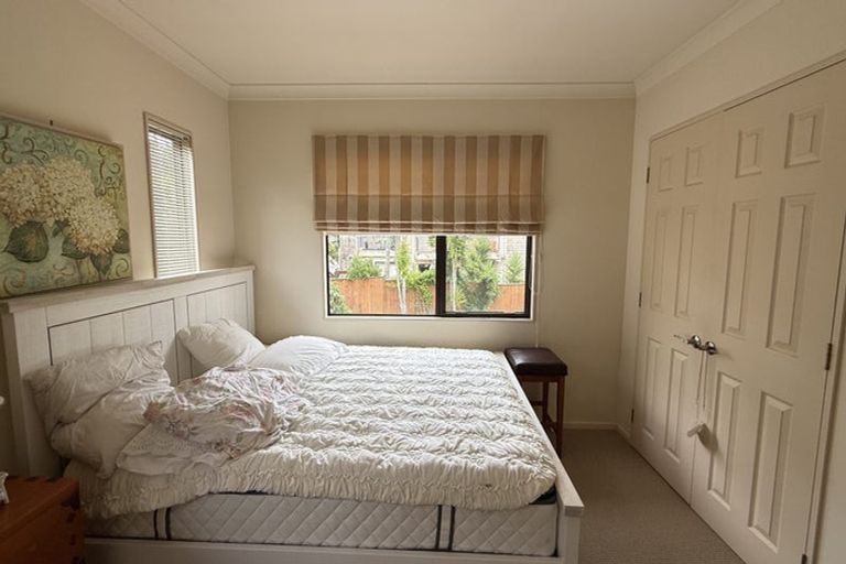 Photo of property in 109 Hugh Green Drive, Pinehill, Auckland, 0632