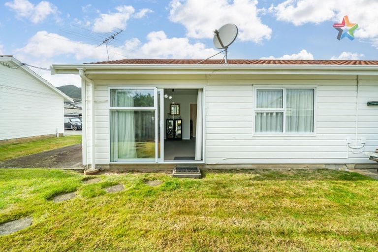 Photo of property in 1/1079 High Street, Taita, Lower Hutt, 5011