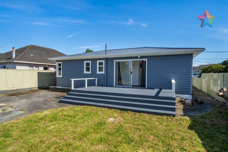Photo of property in 11 Russell Road, Wainuiomata, Lower Hutt, 5014
