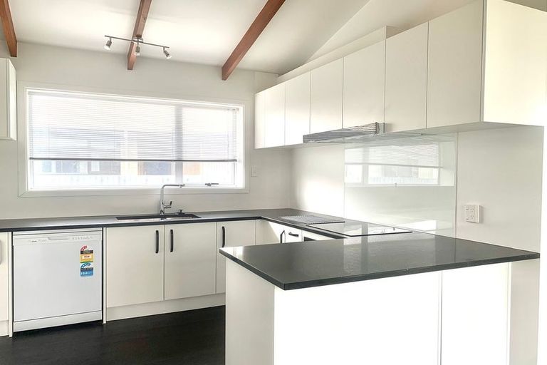 Photo of property in 35 Bermuda Drive, Hornby, Christchurch, 8042