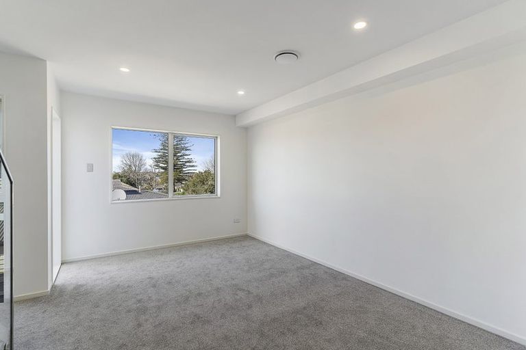 Photo of property in 46b Elliot Street, Howick, Auckland, 2014