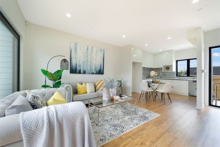 Photo of property in 21 Parker Avenue, New Lynn, Auckland, 0600