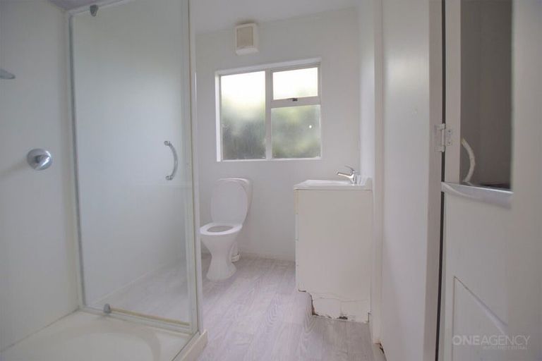 Photo of property in 46 Hindmarsh Street, Henderson, Auckland, 0612