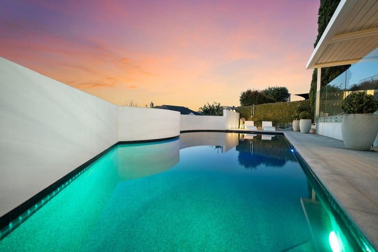 Photo of property in 1 Arthur Crescent, Hauraki, Auckland, 0622