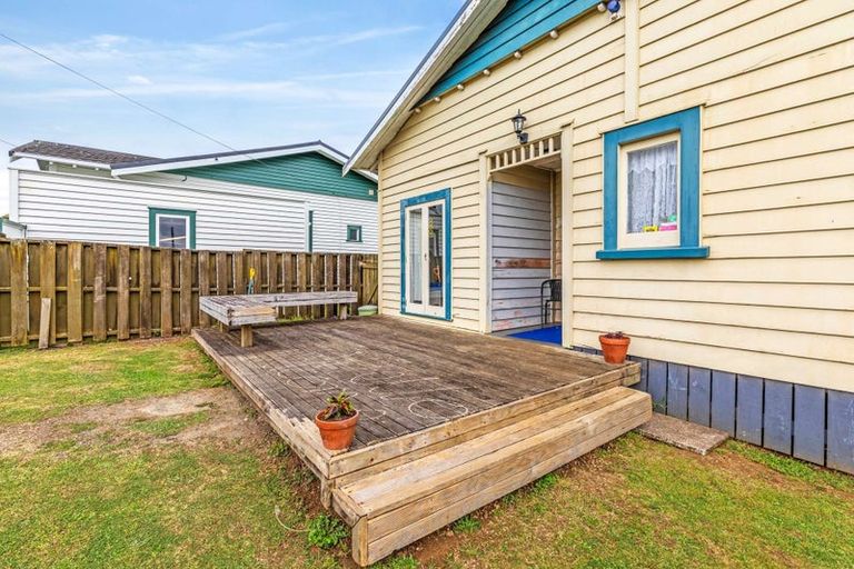 Photo of property in 140 Seddon Street, Pukekohe, 2120