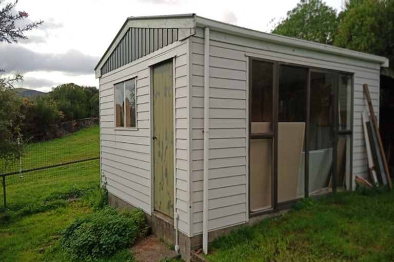 Photo of property in 174 Holborn Drive, Stokes Valley, Lower Hutt, 5019