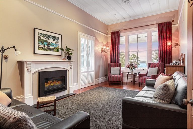 Photo of property in 7 King Edward Parade, Devonport, Auckland, 0624