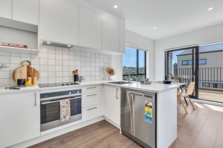 Photo of property in 25/28 Westgate Drive, Westgate, Auckland, 0614