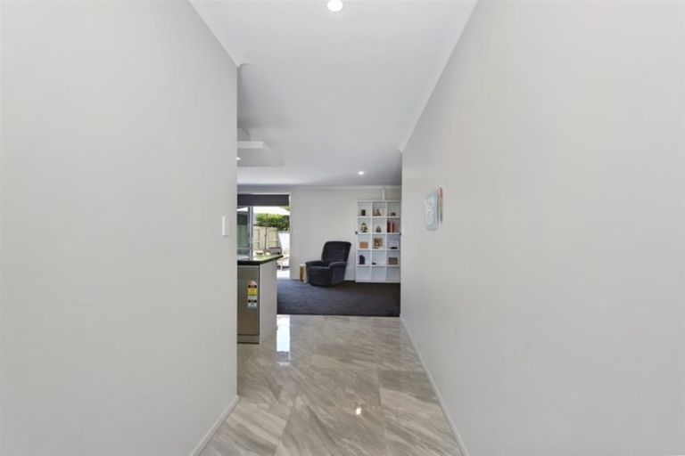 Photo of property in 39 Awatira Drive, Papamoa Beach, Papamoa, 3118