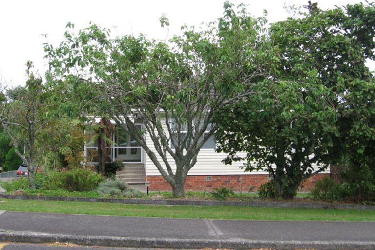 Photo of property in 6 Kay Drive, Blockhouse Bay, Auckland, 0600