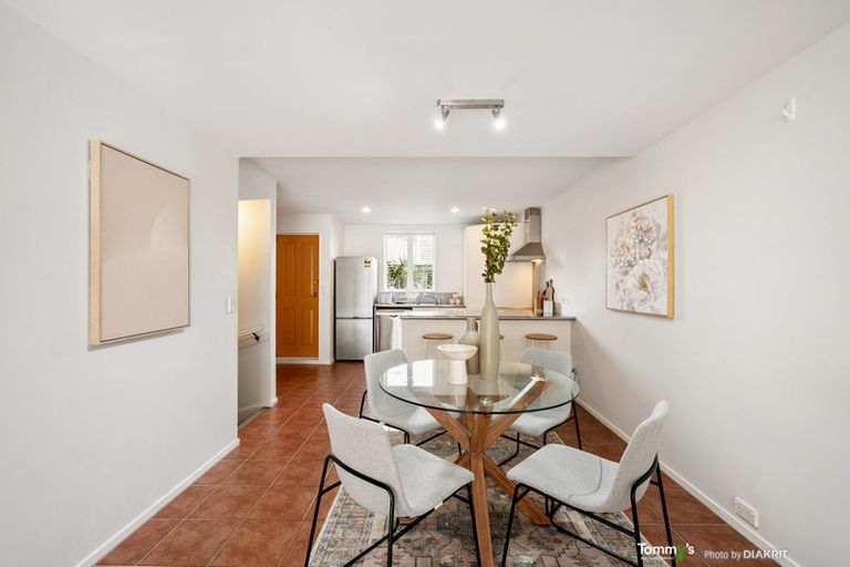 Photo of property in Victoria Villas, 43/35 Pirie Street, Mount Victoria, Wellington, 6011