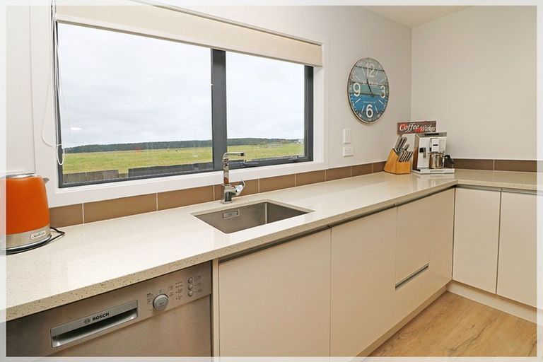 Photo of property in 10a Norton Street, Foxton Beach, Foxton, 4815