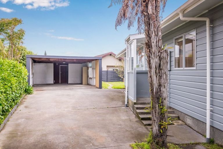 Photo of property in 32 Sylvan Avenue, Waikanae, 5036