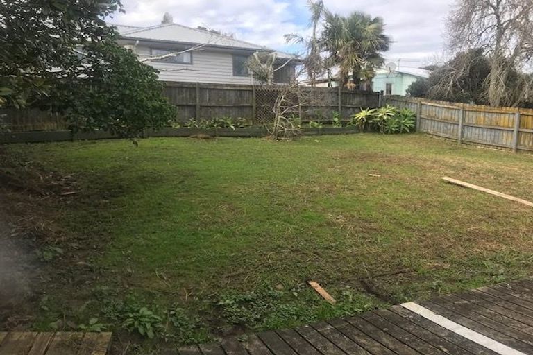 Photo of property in 7 Lane Road, Weymouth, Auckland, 2103