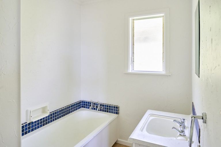 Photo of property in 63a Tannadyce Street, Strathmore Park, Wellington, 6022