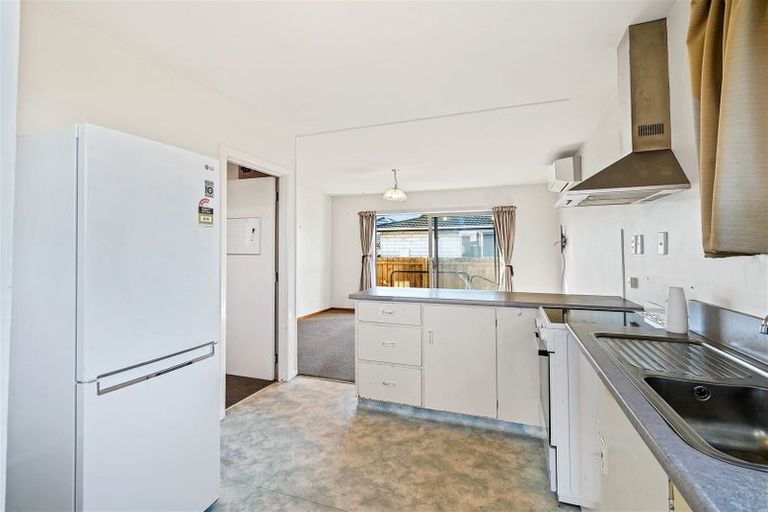 Photo of property in 4/443a Main South Road, Hornby, Christchurch, 8042