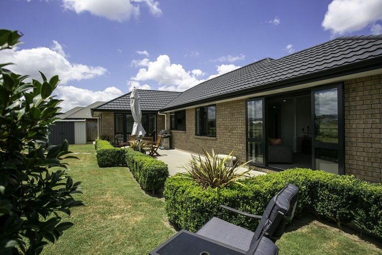 Photo of property in 4 Twin Willow Close, Cambridge, 3434