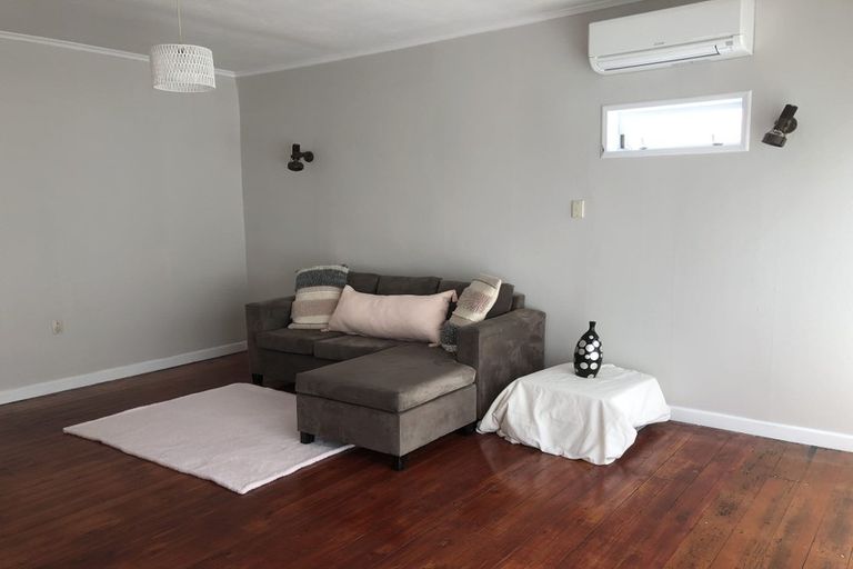 Photo of property in 1/40 Nile Road, Milford, Auckland, 0620